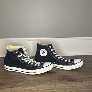 Black Chuck Taylor Hi top converse Men sz.9 Wo. Sz.11